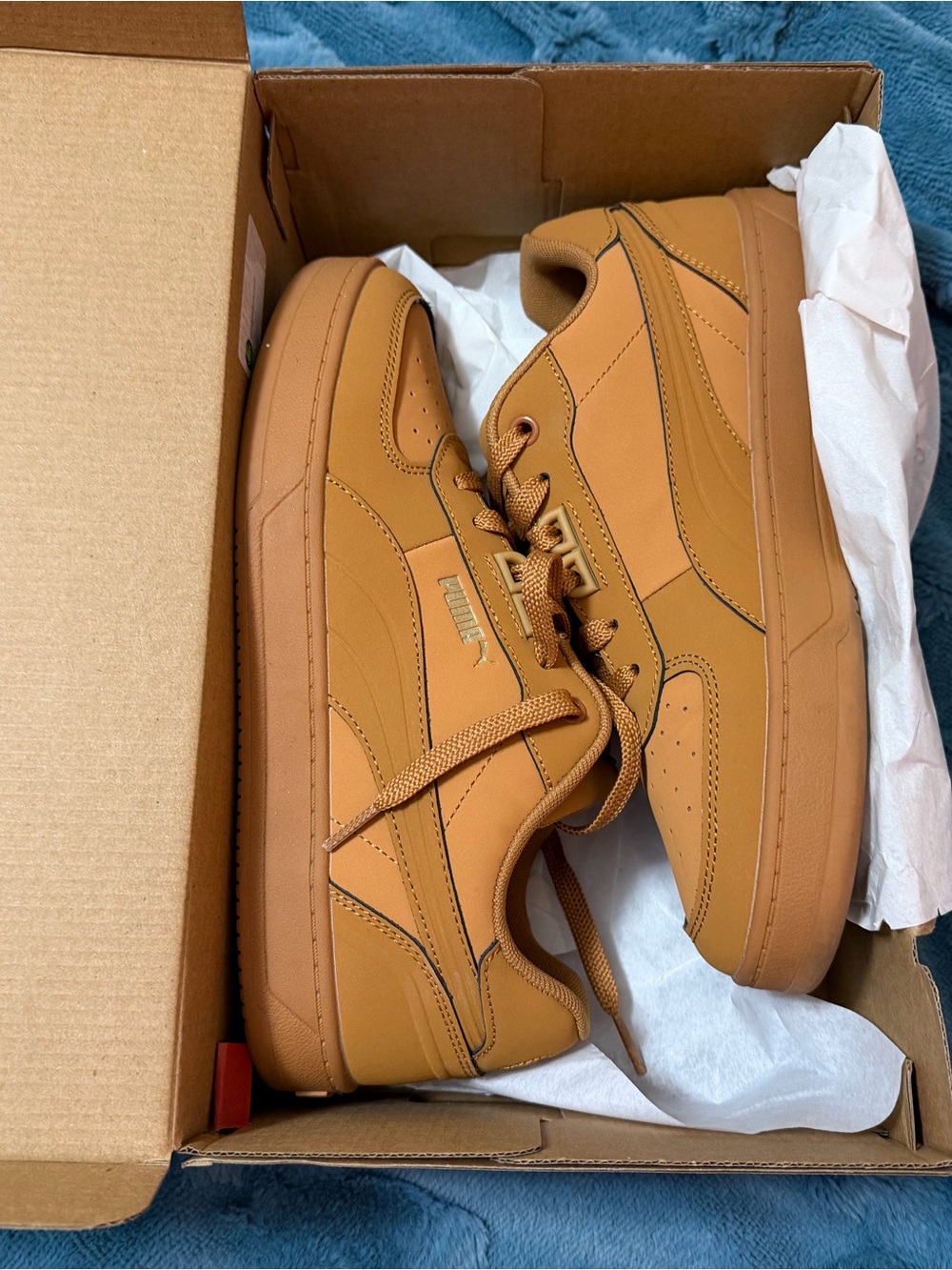 Puma Sneakers in Caramel Tan